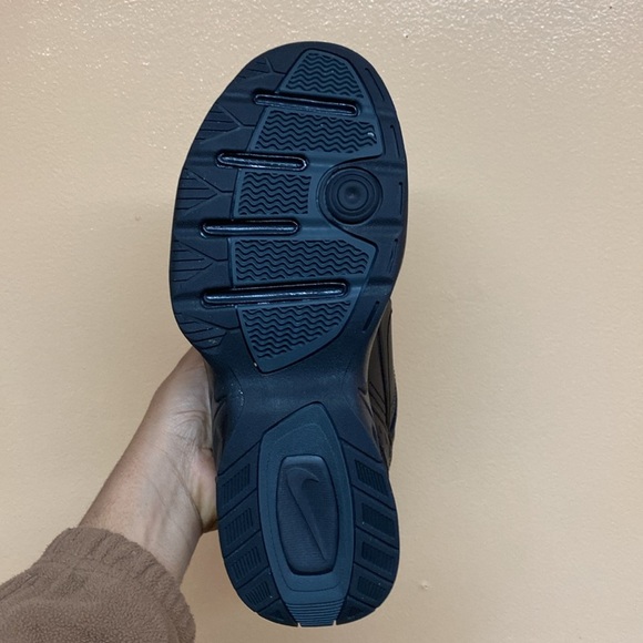 Nike Air Monarch IV “Black Metallic Silver” - Picture 10 of 17